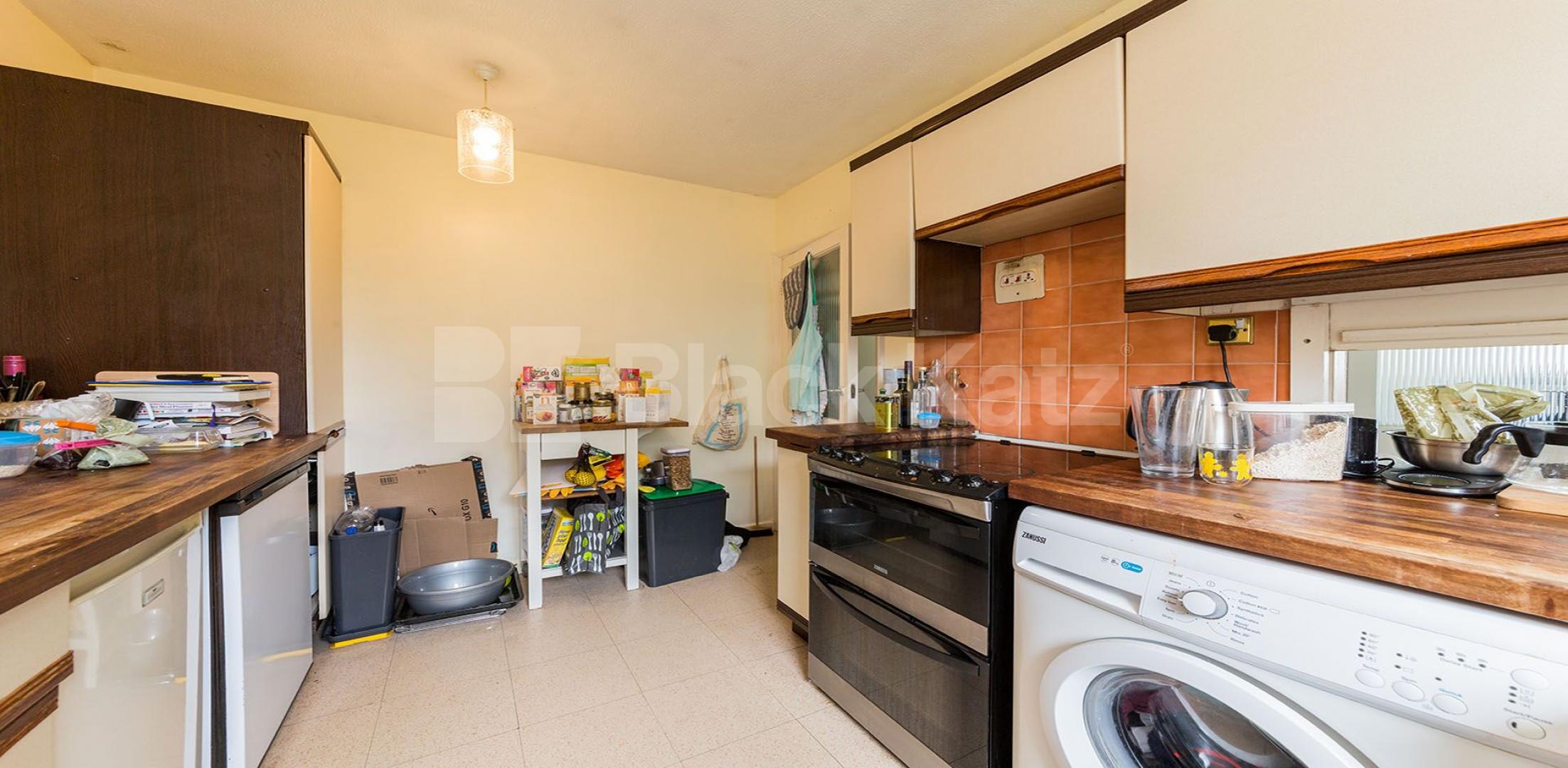 			New Instruction! , 2 Bedroom, 1 bath, 1 reception Apartment			 Stanhope Road, Crouch End / Highgate